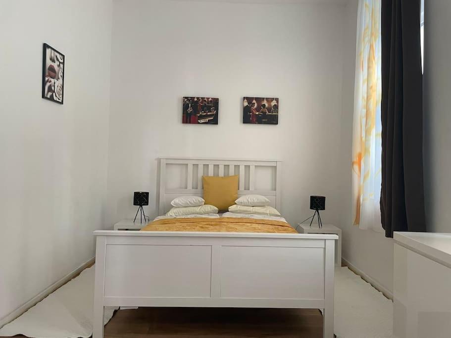 Stilvolle Wohnung Mit Terrasse/Garten Wenen Buitenkant foto