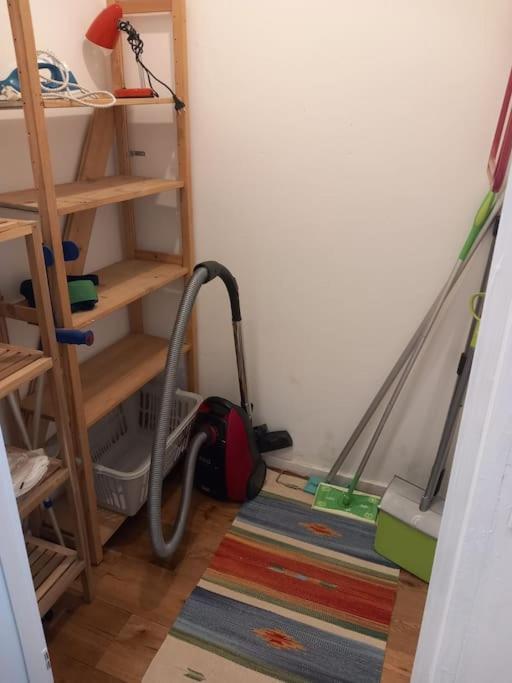 Stilvolle Wohnung Mit Terrasse/Garten Wenen Buitenkant foto